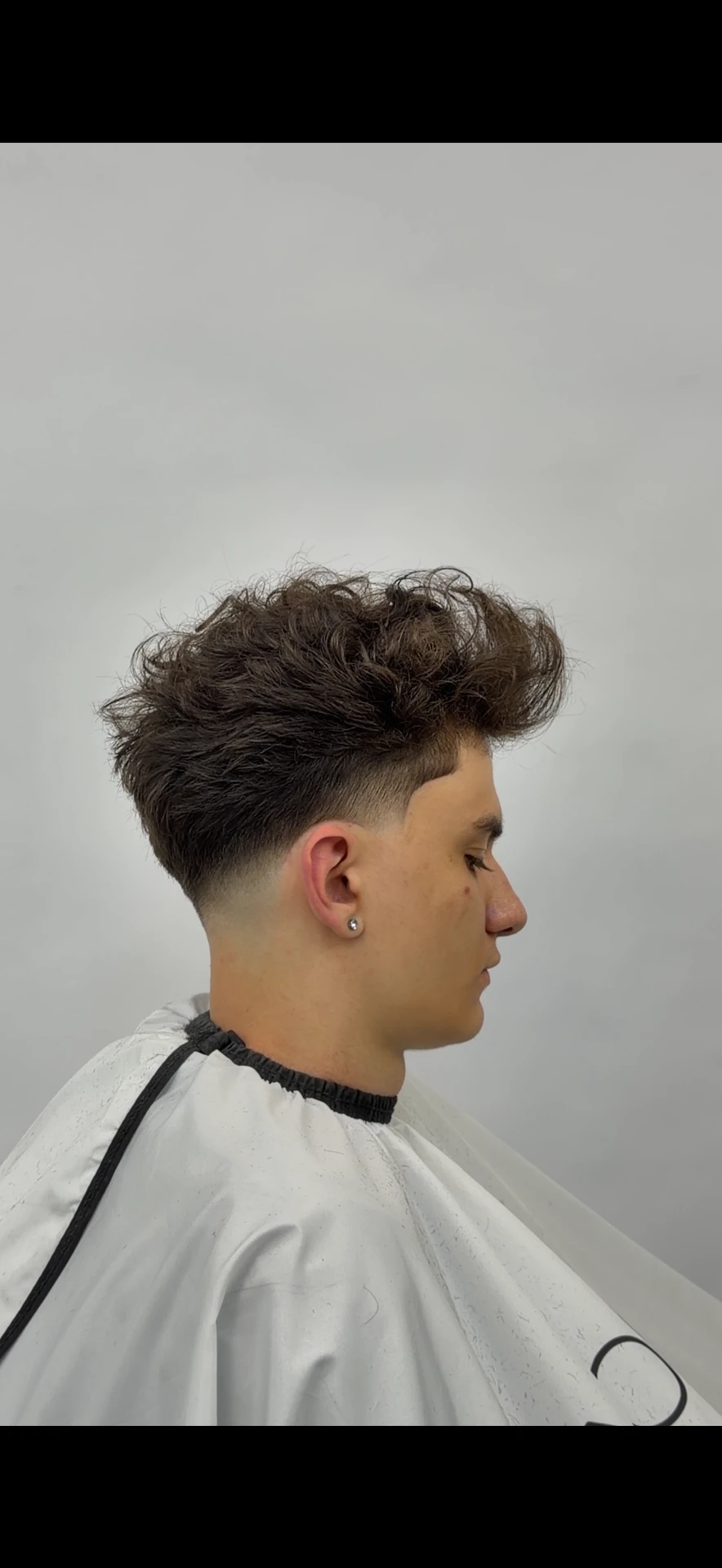 Tuns cu bucle texturate și fade lateral